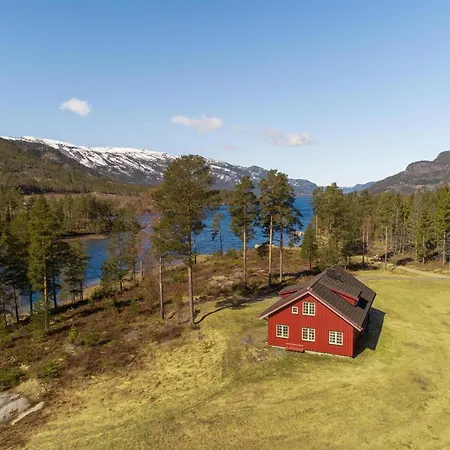 Storhytta 16p Norwegian Nostalgia By The Water *